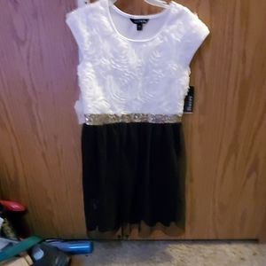 Girls dress
